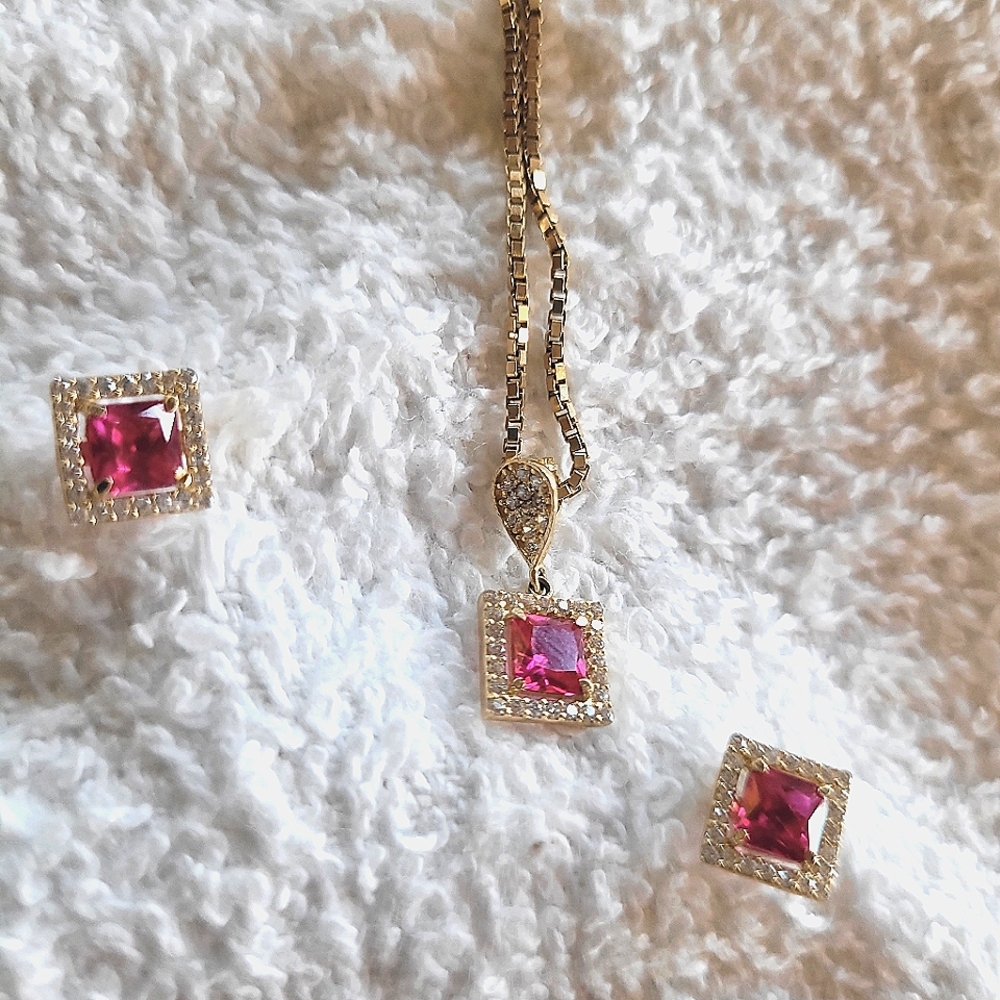 Earring necklace set